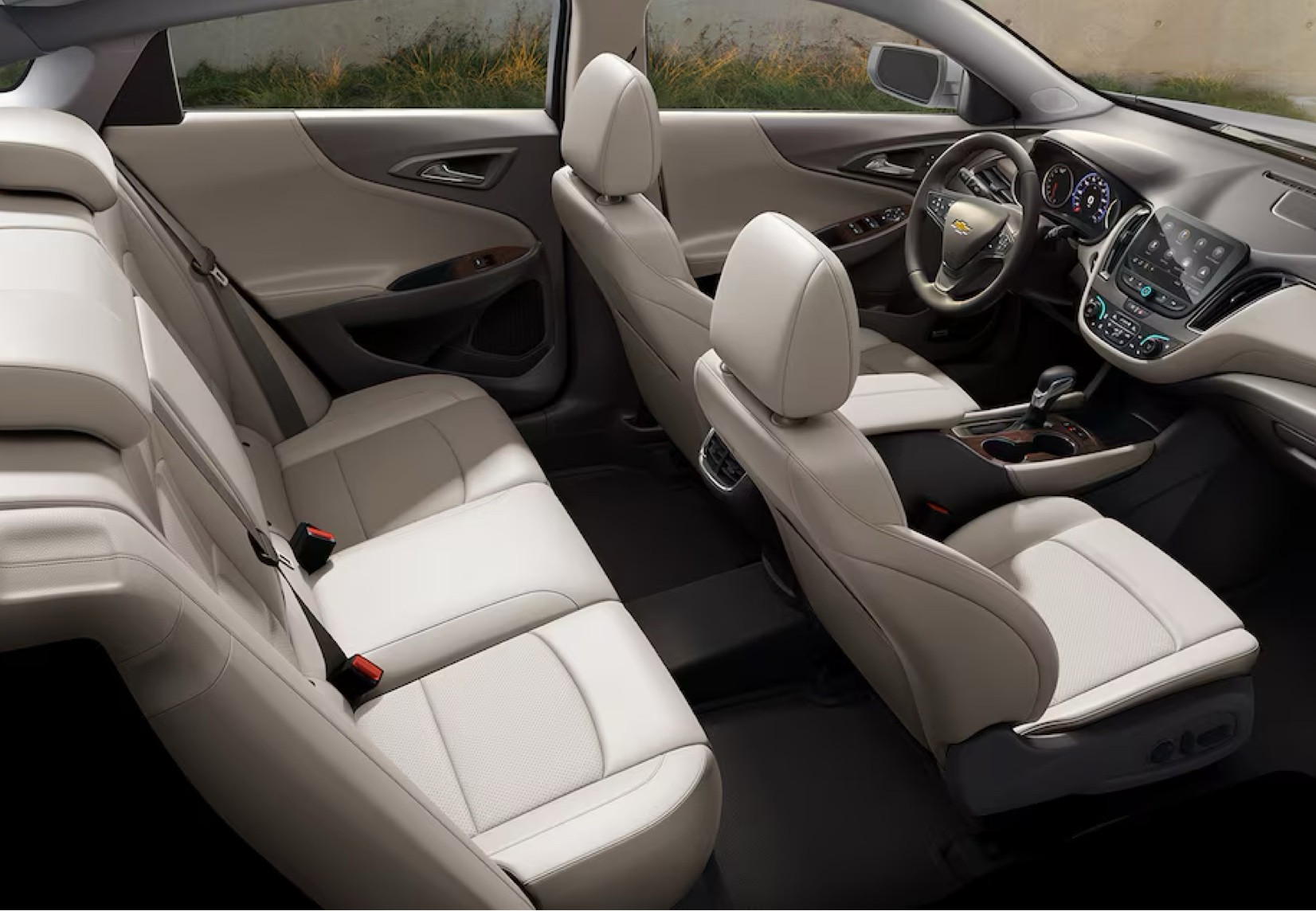 25Malibu-2-Right-Image@2x
