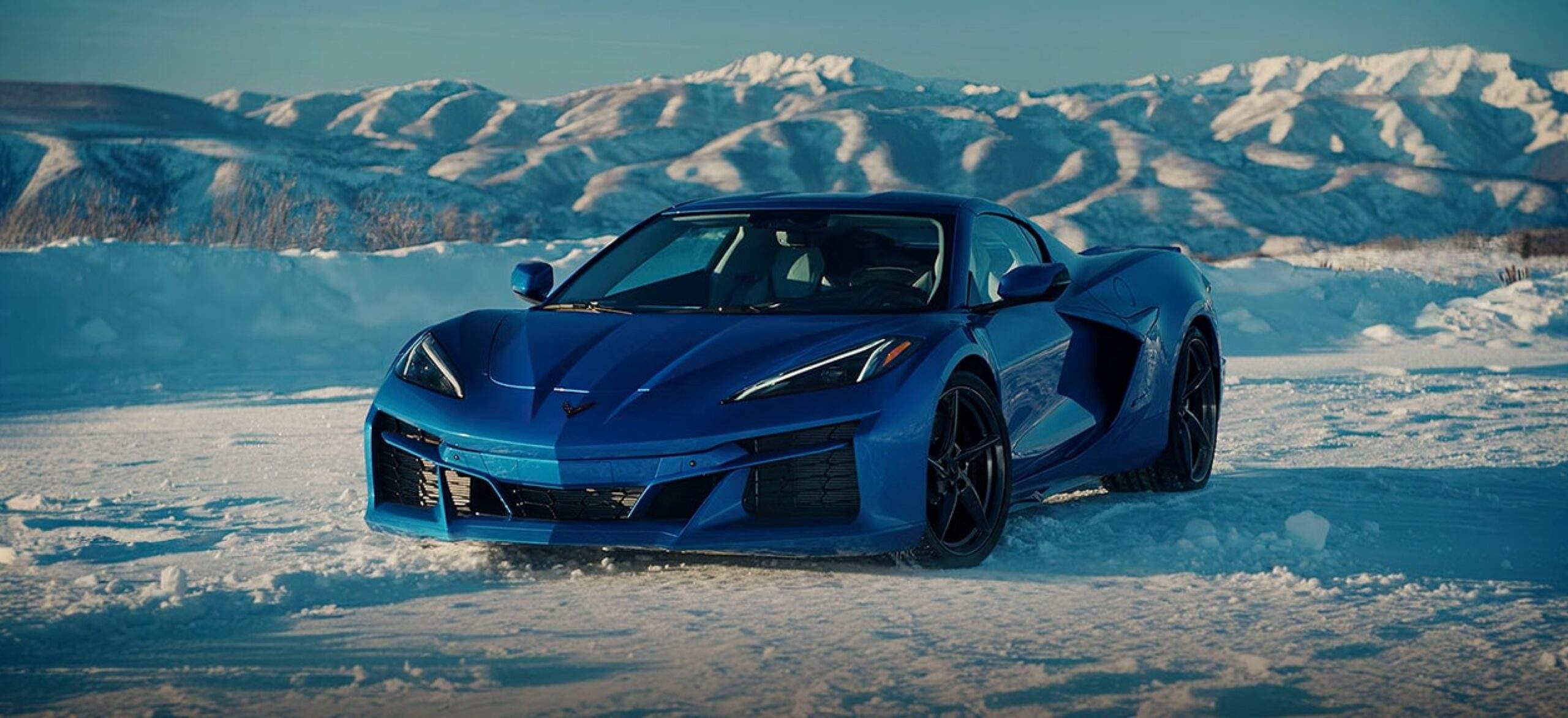 hero-background-corvette e-ray